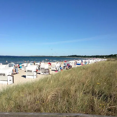 Reizendes Mit Swimmingpool Naehe Ostsee 펜션